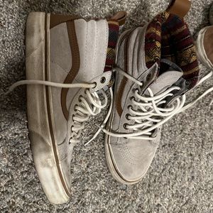 8.5 MTE Sk8high VANs suede